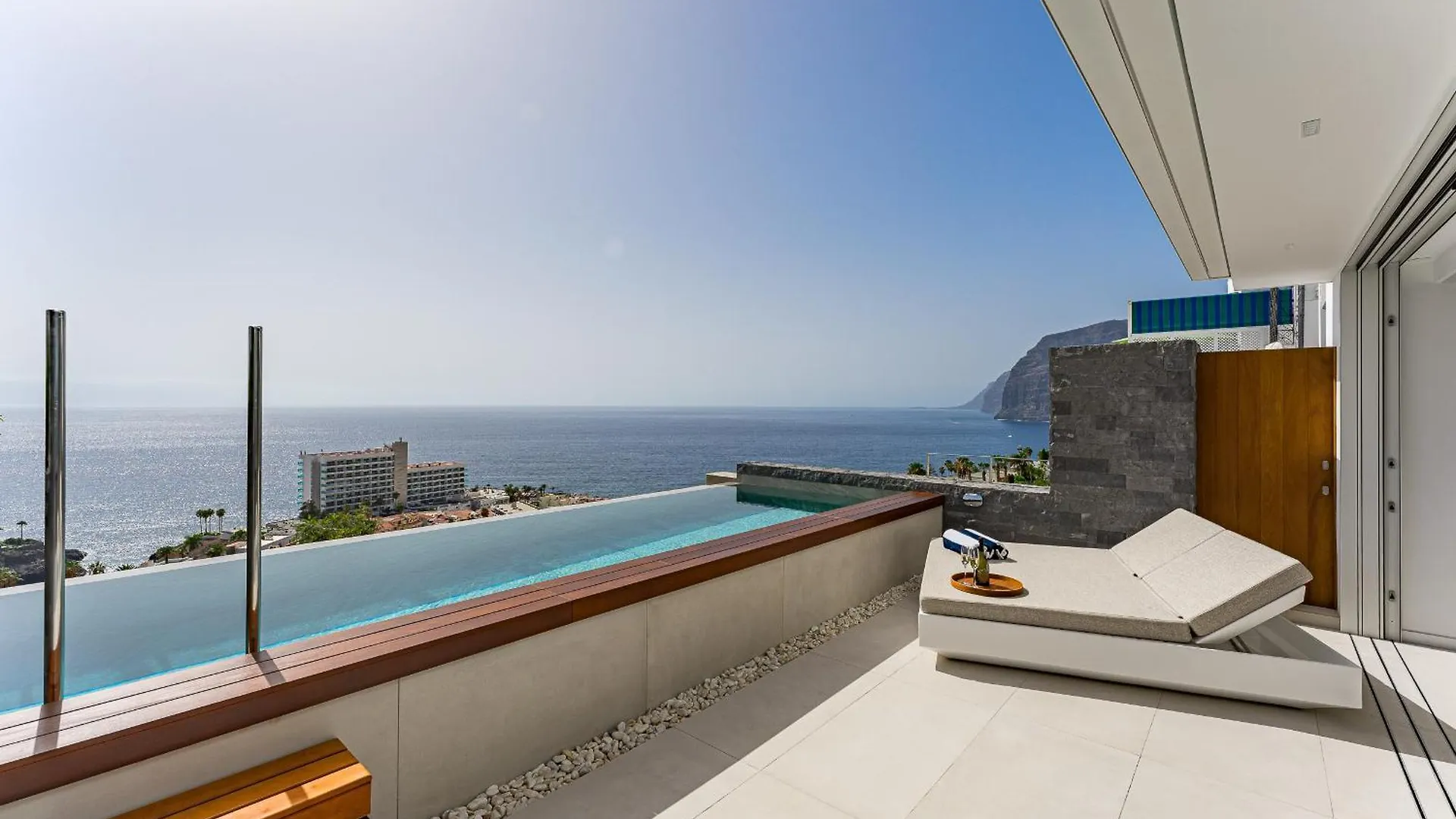 Villa Aquasuites Luxury Penthouse A01 Acantilado de los Gigantes İspanya