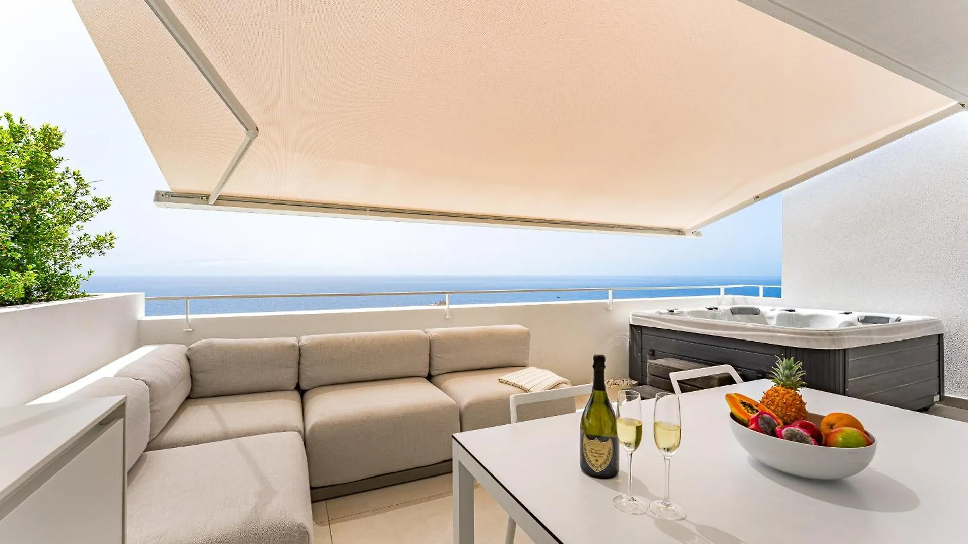 Aquasuites Luxury Penthouse A01 阿坎提拉德洛斯基