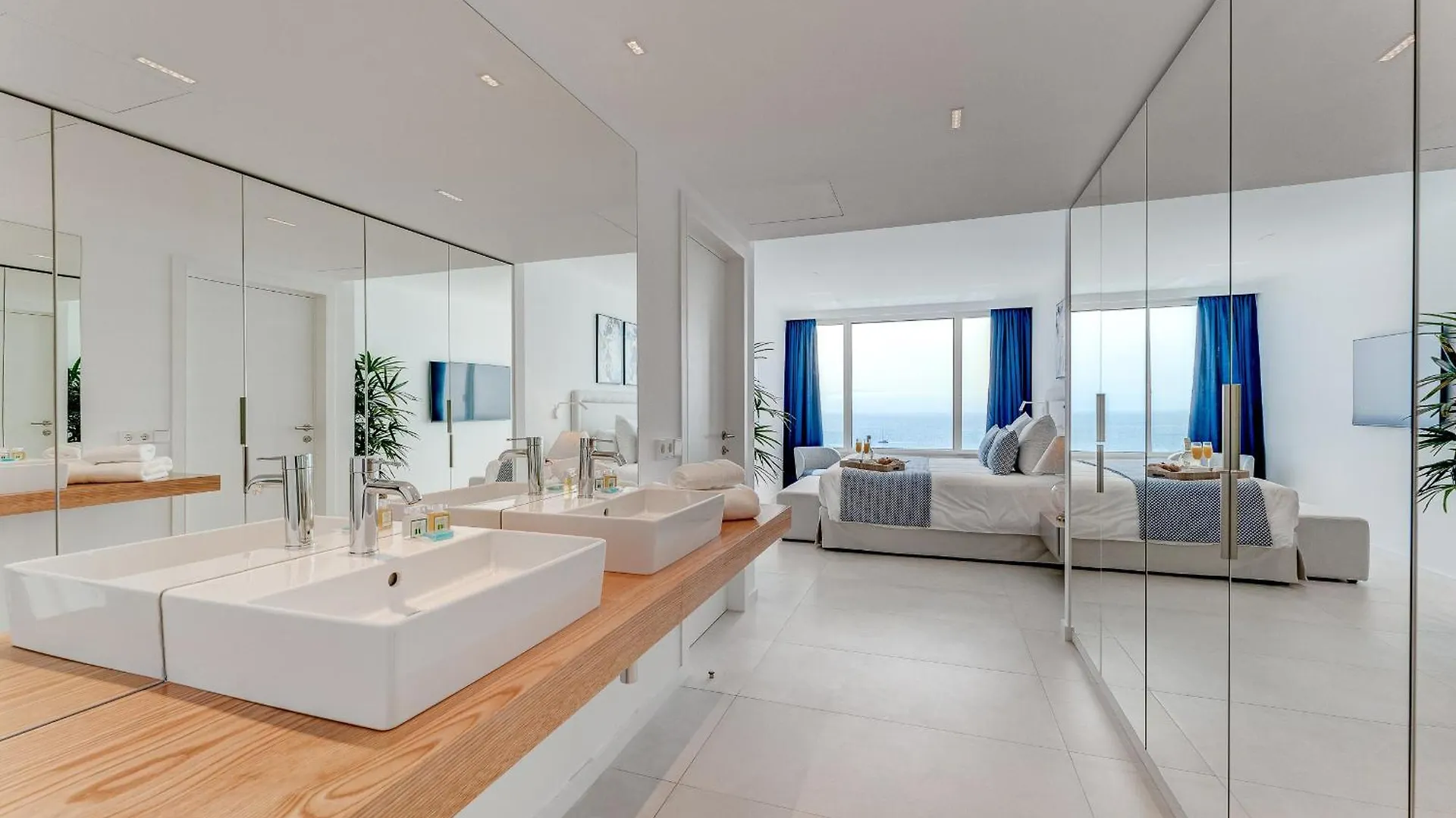 Aquasuites Luxury Penthouse A01 阿坎提拉德洛斯基 别墅